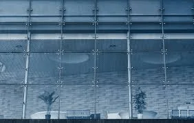 واجهة زجاجية سبايدر بنقاط تثبيت